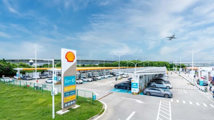 Maior Estação de Recarga de Carros Elétricos