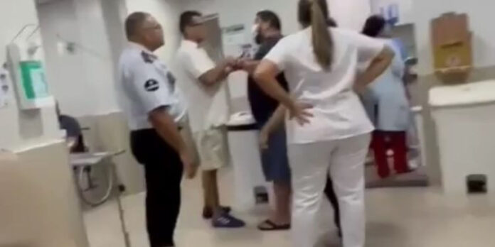 Um caos na unidade da Hapvida em Manaus: confronto por demora no atendimento gera registro policial. Entenda os detalhes desse incidente.