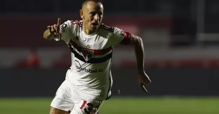 Rafinha do São Paulo Anuncia Aposentadoria em 2024