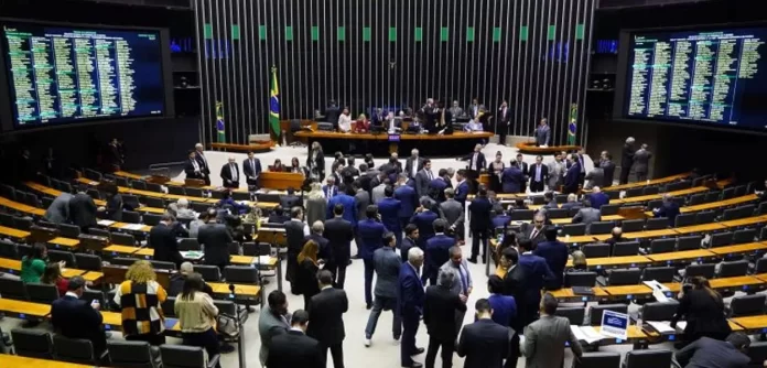 Reforma Tributária: Câmara Aprova Texto em Acordo Histórico