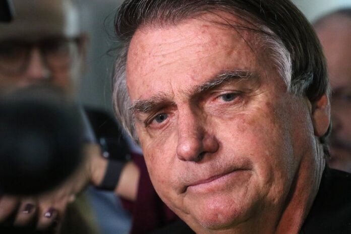 TSE Multa Bolsonaro por Propaganda Falsa sobre Lula