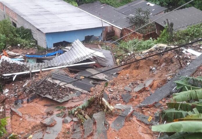 Desabamento em Manaus: Chuvas Intensas