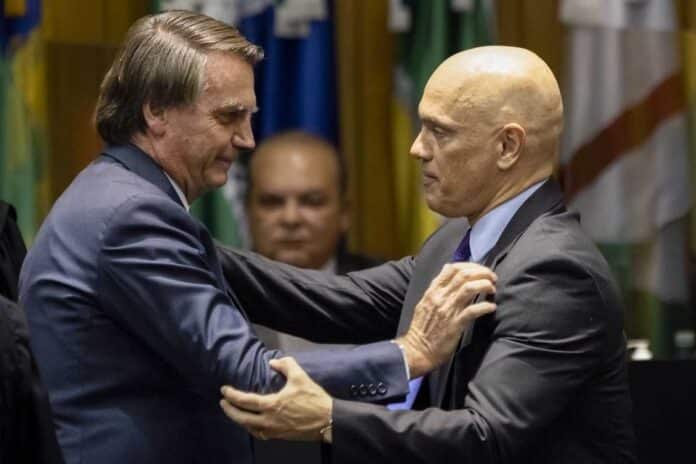 Moraes nega devolução do passaporte de Bolsonaro