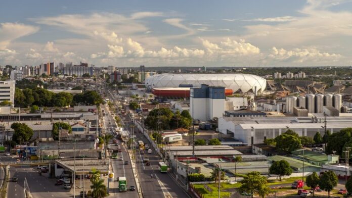 Obras Rede de Esgoto na Avenida Constantino Nery