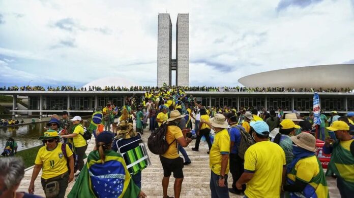 Condenação pelo STF: Atos Golpistas em 8 de Janeiro