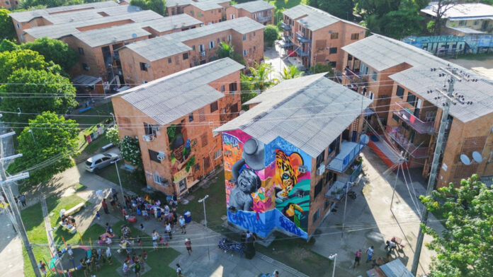Transformação Cultural: Grafite no Residencial Gilberto Mestrinho