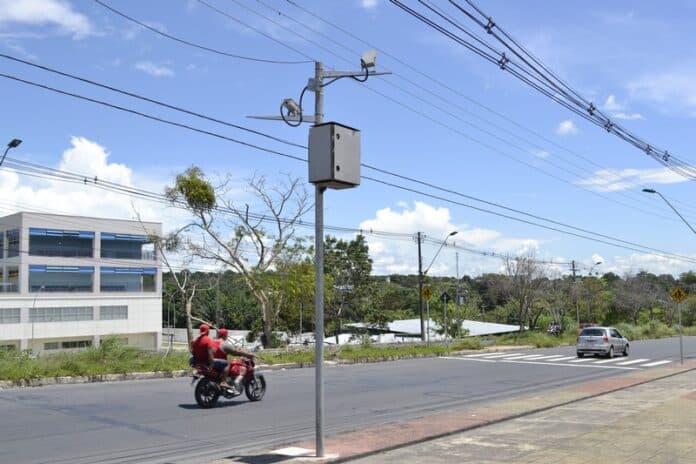 Motoristas reclamam da instalação de radares em Manaus: ”Falta de respeito” Motoristas Protestam Contra Radares em Manaus