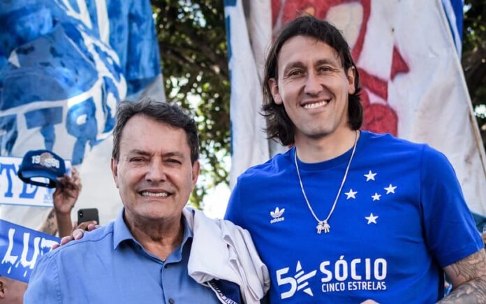 Cássio é Recebido com Festa no Cruzeiro