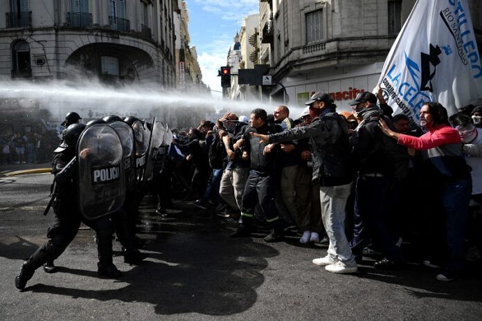 senado-argentina-aprova-reforma-chave-milei