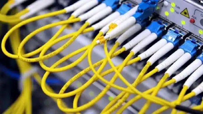 Sabotagem em Redes de Fibra Ótica na França