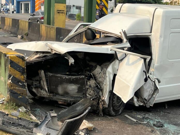 Motorista morre em acidente na Torquato Tapajós, Manaus