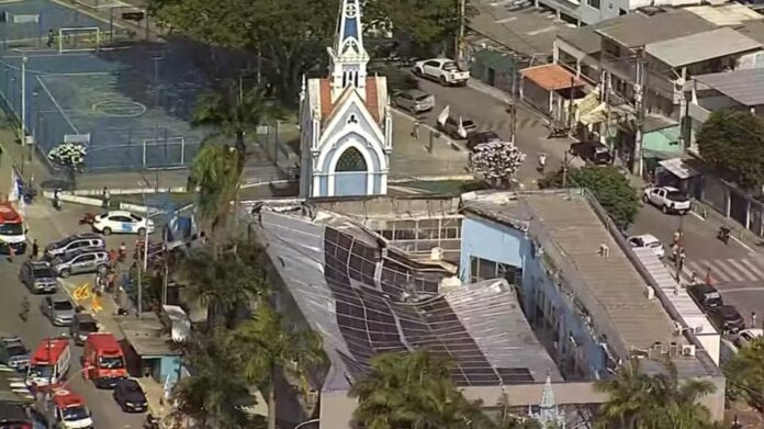 Desabamento de Teto em Igreja no Recife