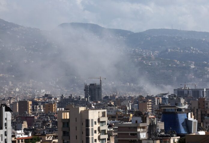 Israel bombardeia Beirute e Hezbollah responde com 150 foguetes