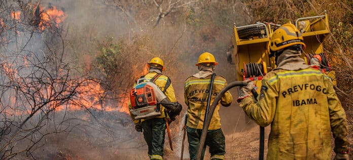 Frota de Helicópteros para Combate aos Incêndios