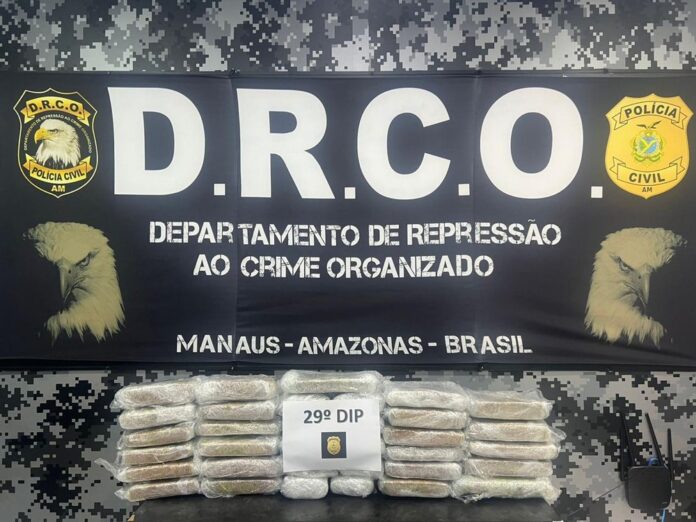 Casal preso com 34 tabletes de maconha em Manaus