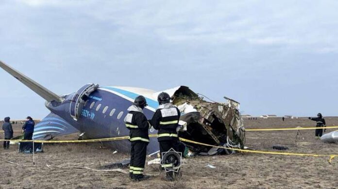 Queda de avião no Cazaquistão