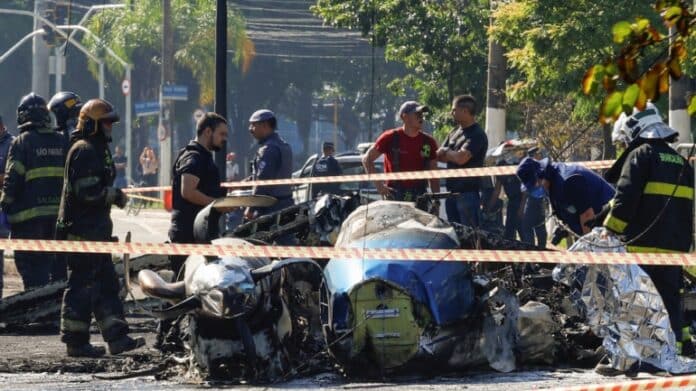 Queda de Avião de Pequeno Porte Cai em SP