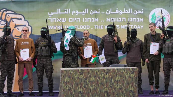 Após tensão e acordo com Israel Hamas Liberta Reféns