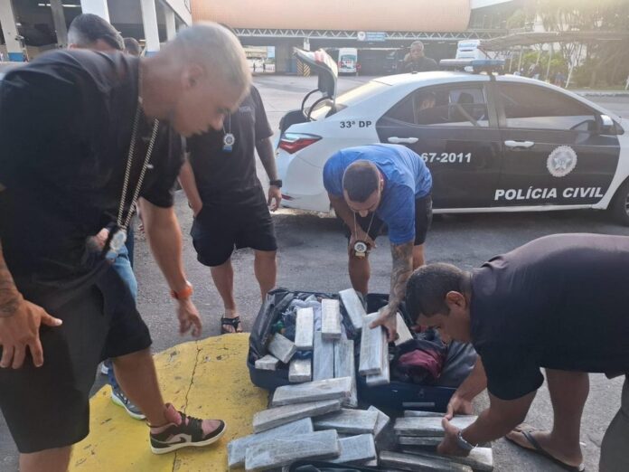 Paraguaios presos com maconha ao chegar no Rio