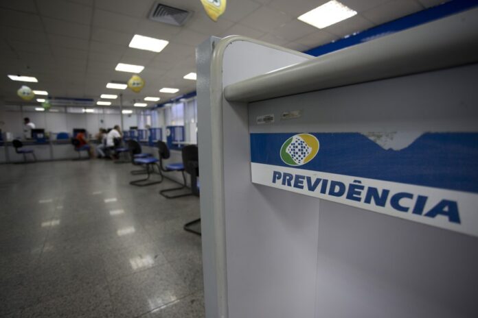 INSS devolve milhões a idosos prejudicados