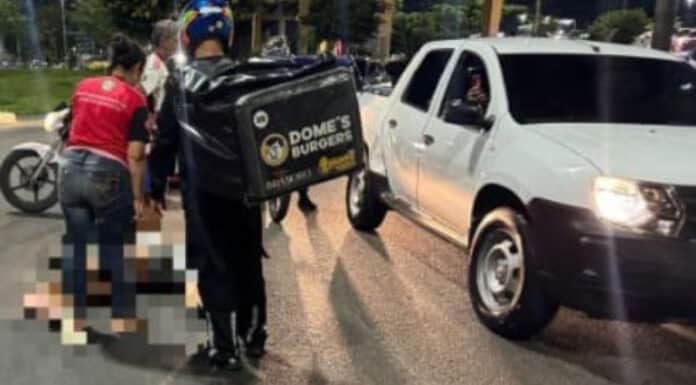 Motociclista ferido em acidente em Manaus
