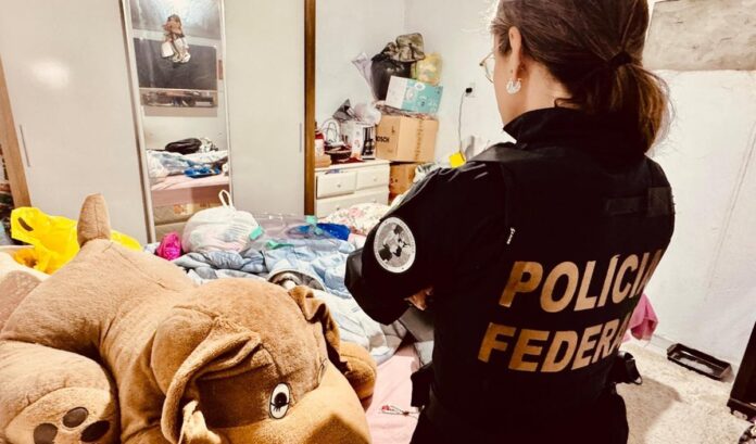 PF apreende jovem por crime sexual infantil em Manaus