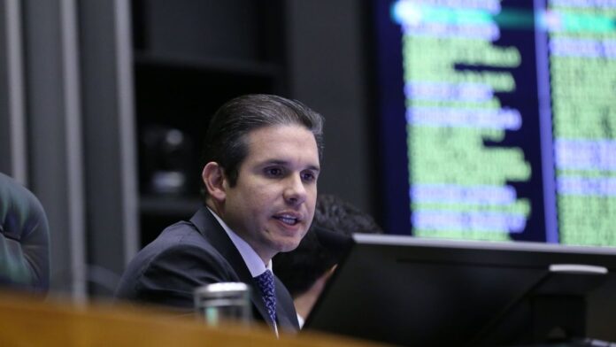 Câmara aprova urgência do IOF
