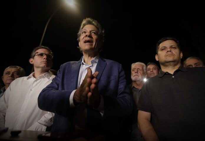 Governo vai taxar apostas e acabar isenção de LCI/LCA