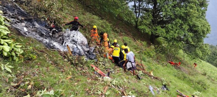 Queda Fatal de Helicóptero na Índia