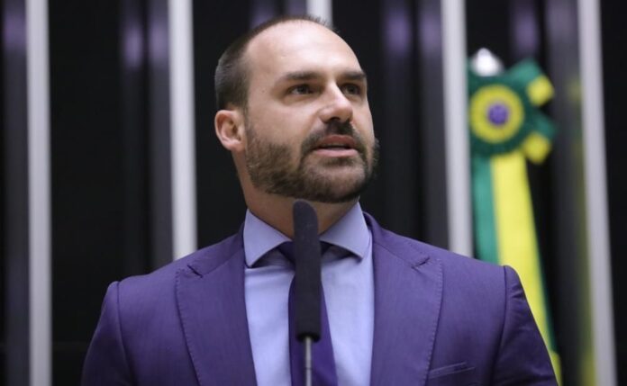 Eduardo Bolsonaro pode ser preso por coação