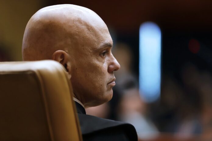 EUA revogam visto de Moraes