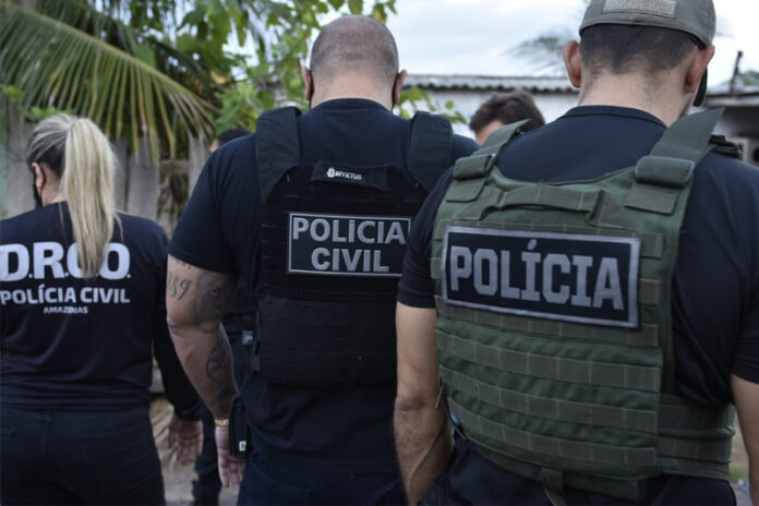Foragidos após aplicar golpe milionário com cartões no AM