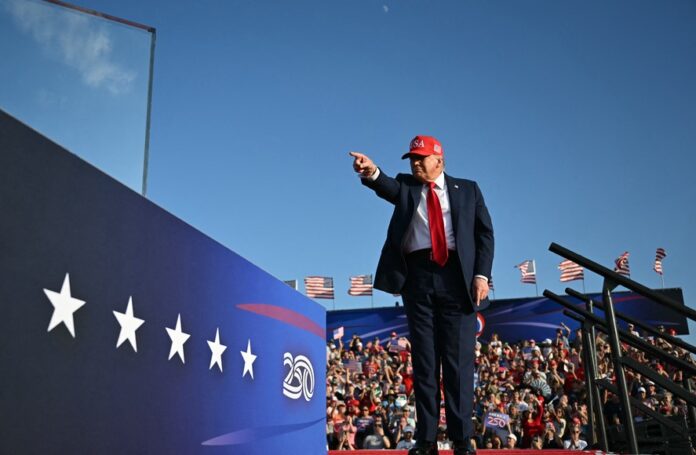 Trump impõe tarifa de 50% ao Brasil