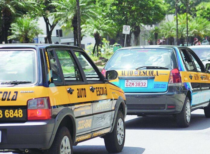 CNH sem autoescola: entenda a proposta