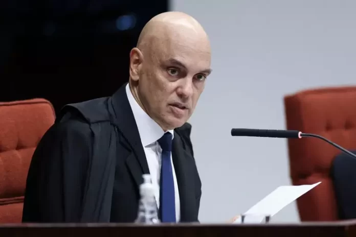 Moraes ignora sanções dos EUA
