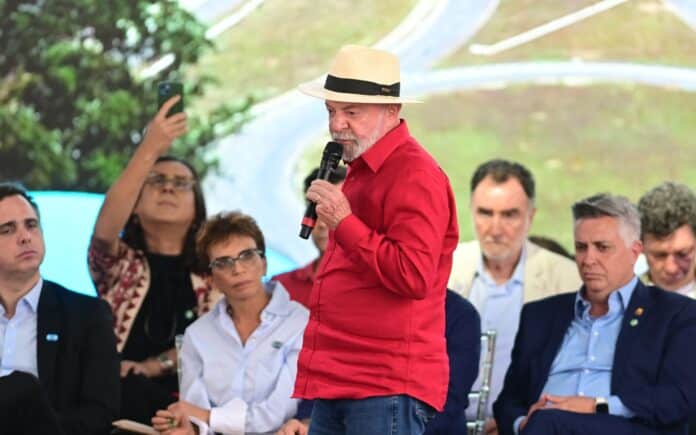 Lula libera R$ 3,2 bi em emendas
