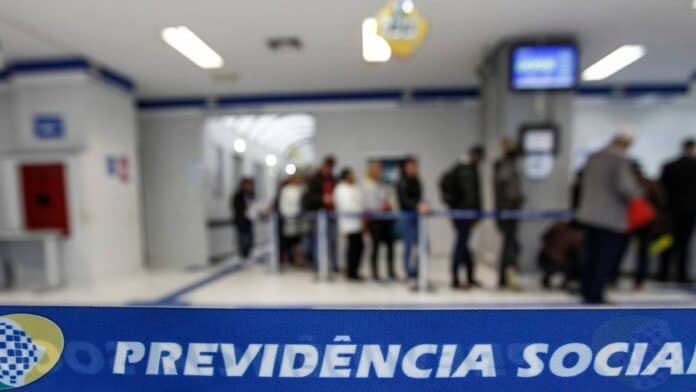 INSS investiga fraude com cópias de RG