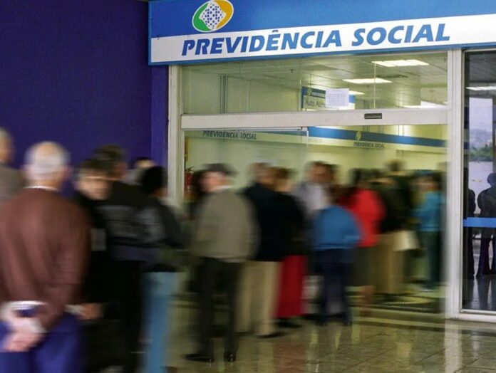 INSS suspende programa por falta de verba